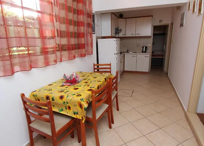 Apartment 616 *